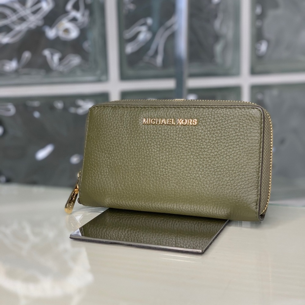 🔥NWT🔥Michael Kors Wallet / Wristlet / Phone Case